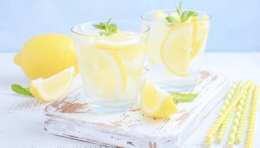 boisson alcoolisée verre citron